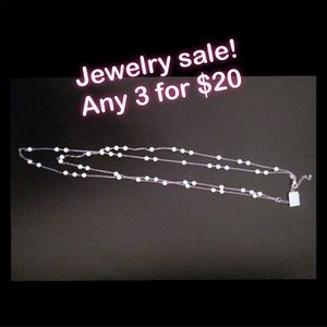 Silver w/ pearl accent layered necklace